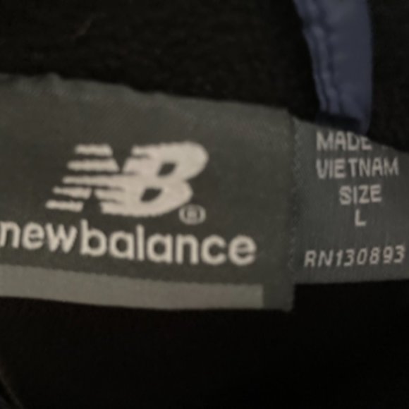 Men's NEW "New Balance" quilted vest - Picture 2 of 2